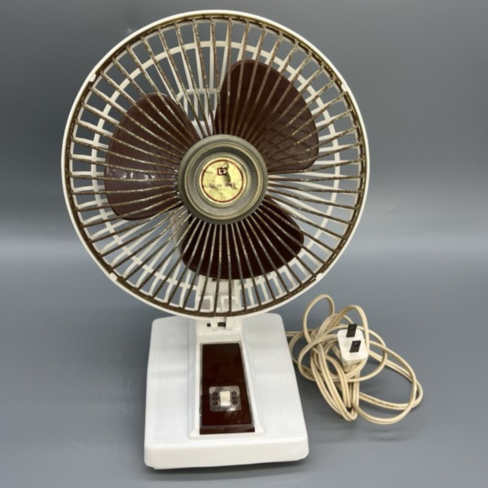 Vintage Chiao‎ Shing 6" Desk Mini Fan 2-Speed Metal Grill Brown Blades Tested
